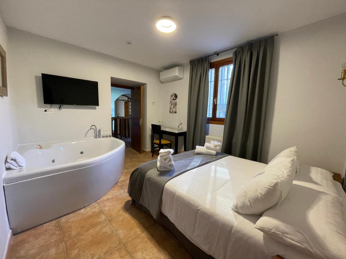 Hotel Monasterio De Tejeda Garaballa Εξωτερικό φωτογραφία